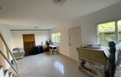 Imagem 4: Casa de condomínio possui 170m² com 3 quartos sendo 1 suíte, mais dependência...