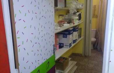 Imagem: O depósito está localizado em Bangu, Rio de Janeiro à venda