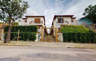 Imagem: A casa em condomínio possui 3 Dormitórios, 2 Banheiros, 2