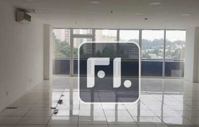 Imagem: O depósito possui 3 Vagas na garagem e 115m² de Área e está