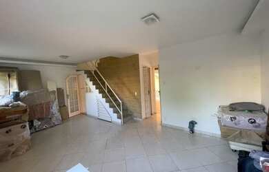 Imagem 2: Casa de condomínio possui 170m² com 3 quartos sendo 1 suíte, mais dependência...