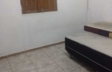 Imagem 2: Terreno com casa. Varandae120m² de Área