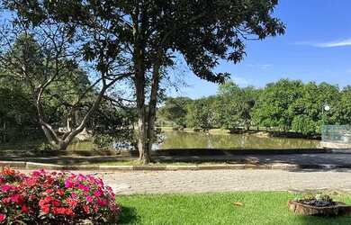 Imagem: A casa em condomínio possui 4 Dormitórios, 5 Banheiros, 1