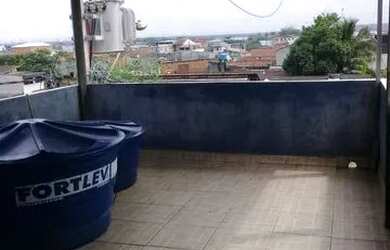 Imagem: A casa e possui 2 Dormitórios, Suítes, Banheiros está localizado