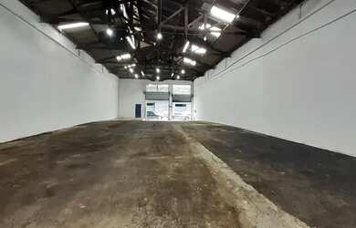 Imagem 11: Galpão/Depósito/Armazém para aluguel e venda tem 428 metros quadrados