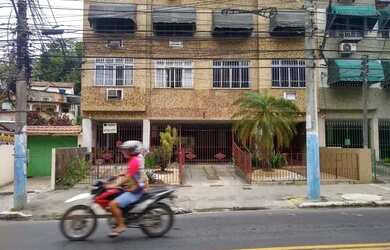 Imagem: O apartamento possui 3 Dormitórios, 2 Banheiros, 1 Vaga na