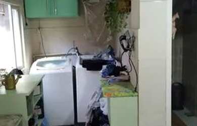 Imagem 7: Casa fundos. Varanda, Área de serviço, 2 Vagas na garageme2 Dormitórios