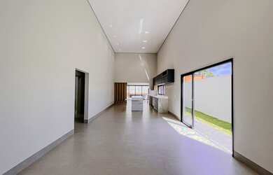 Imagem: A casa em condomínio possui 3 Dormitórios, 5 Banheiros, 2