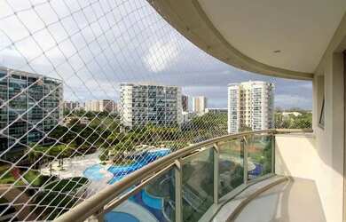 Imagem: O apartamento possui 4 Dormitórios, 5 Banheiros, 3 Vagas na