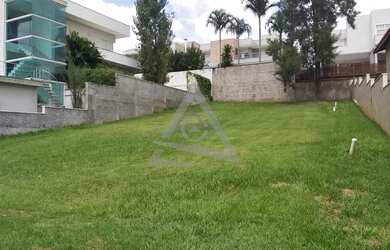 Imagem: O terreno possui 580m² de Área e está localizado em Alphaville