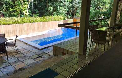 Imagem 6: Casa em condomínio beira de pista de aldeia, com vista para Mata atlântica