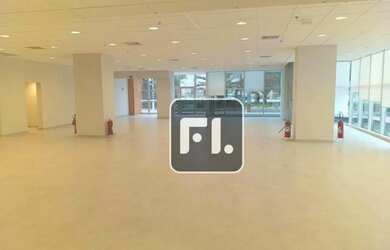 Imagem: O depósito possui 5 Vagas na garagem, 538m² de Área e está