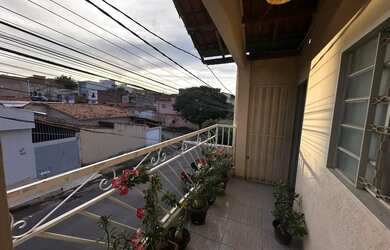 Imagem 12: Venda casa tipo sobrado no bairro Sumaré em Montes Claros