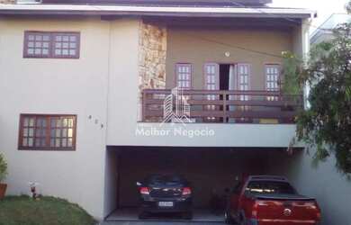 Imagem: A casa em condomínio possui 3 Dormitórios, 4 Banheiros, 4