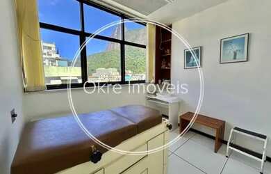 Imagem: O depósito possui 1 Vaga na garagem, 38m² de Área e está