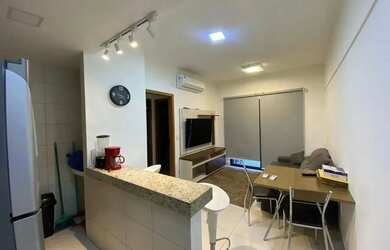 Imagem: O apartamento possui 1 Dormitório, 1 Banheiro, 1 Vaga na garagem