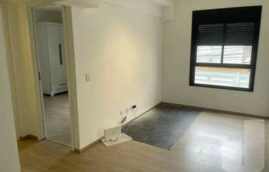 Imagem: O apartamento possui 1 Dormitório, 1 Banheiro, 36m² de Área