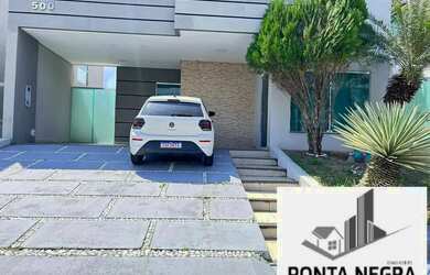 Imagem: A casa em condomínio possui 3 Dormitórios, 4 Banheiros, 4