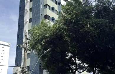 Imagem: O apartamento possui 3 Dormitórios, 1 Banheiro, 1 Vaga na garagem