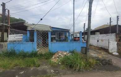 Imagem: A casa possui 3 Dormitórios, 3 Banheiros, 180m² de Área e