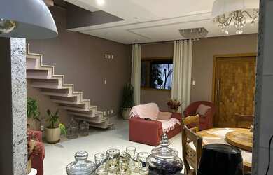 Imagem 4: Duas casas no mesmo terreno