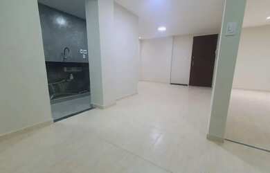 Imagem: O apartamento possui 1 Dormitório, 1 Banheiro, 1 Vaga na garagem