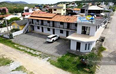 Imagem: O depósito possui 240m² de Área e está localizado em Imbituba