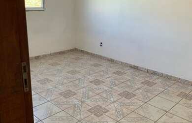 Imagem: A casa possui 2 Dormitórios, 2 Banheiros e está localizado