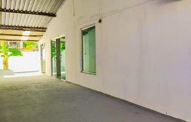 Imagem 4: NOVO ALEIXO - VENDO CASA. Imóvel novo, 3 Vagas na garageme4 Dormitórios