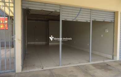 Imagem: O depósito possui 2 Vagas na garagem, 43m² de Área e está