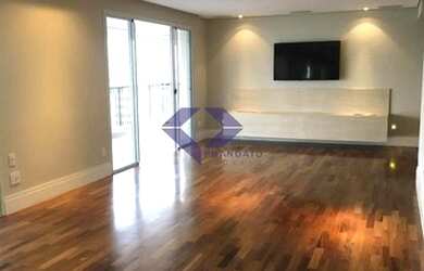 Imagem: O apartamento possui 3 Dormitórios, 5 Banheiros, 4 Vagas na