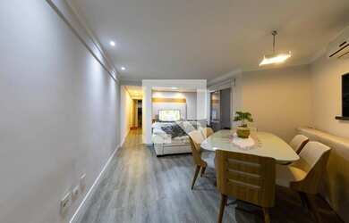 Imagem: O apartamento possui 2 Dormitórios, 2 Banheiros, 1 Vaga na