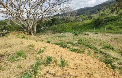 Imagem 16: Terreno. 400m² de Área