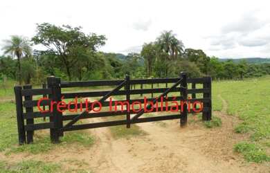 Imagem: A fazenda possui 10000m² de Área e está localizado em Área