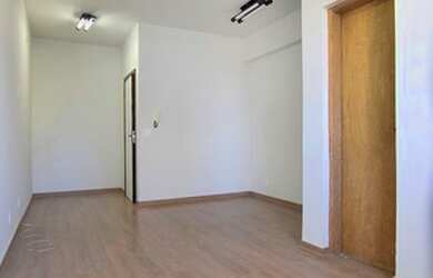 Imagem: O depósito possui 1 Vaga na garagem, 25m² de Área e está