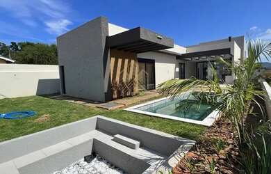 Imagem 2: Casa no Condomínio Figueira Garden - Atibaia, SP