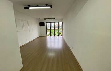 Imagem: O depósito possui 28m² de Área e está localizado em Centro