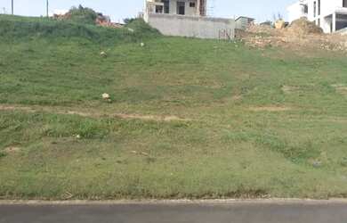 Imagem: O terreno possui 503m² de Área e está localizado em Pinheirinho