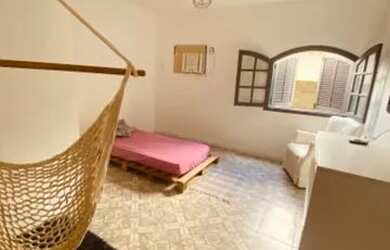 Imagem: Casa colonial em condomínio arborizado em ilha de Guaratiba