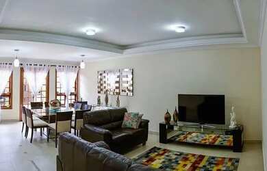 Imagem: A casa possui 3 Dormitórios, 2 Banheiros, 83m² de Área e