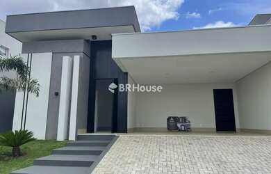 Imagem: A casa em condomínio possui 3 Dormitórios, 3 Banheiros, 2