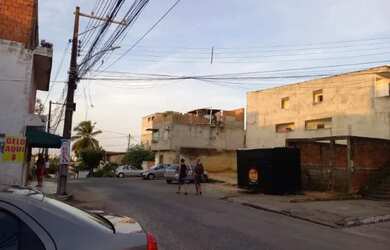 Imagem 3: vendo 3 casas. Varanda, 150.000m² de Área, 1 Vaga na garageme3 Dormitórios