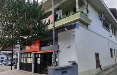 Imagem: O apartamento possui 5 Dormitórios, 1 Banheiro, 2 Vagas na