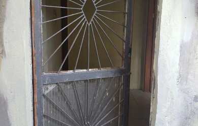 Imagem: A casa possui 1 Dormitório, 1 Banheiro e está localizado