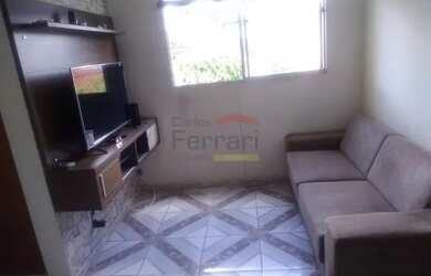 Imagem: O apartamento possui 2 Dormitórios, 1 Banheiro, 1 Vaga na garagem