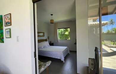 Imagem: A casa em condomínio possui 3 Dormitórios, 2 Banheiros, 3