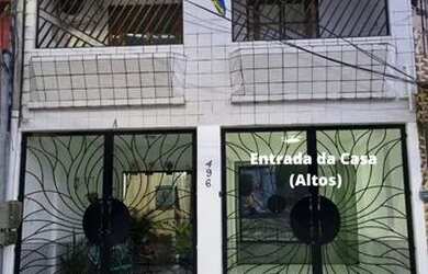 Imagem: A casa possui 2 Dormitórios, 2 Banheiros, 1 Vaga na garagem