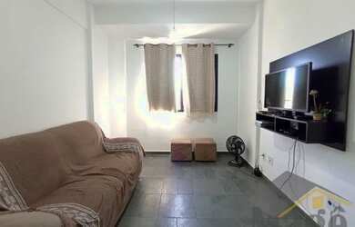 Imagem: O apartamento possui 1 Dormitório, 1 Banheiro, 1 Vaga na garagem