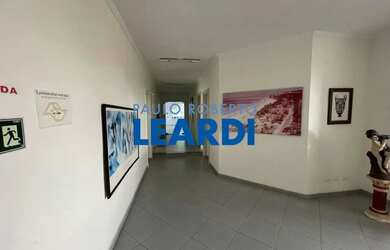 Imagem: O depósito possui 1 Vaga na garagem, 50m² de Área e está