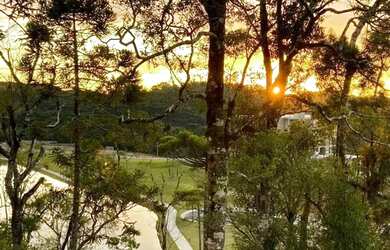 Imagem: O terreno possui 823m² de Área e está localizado em Gramado